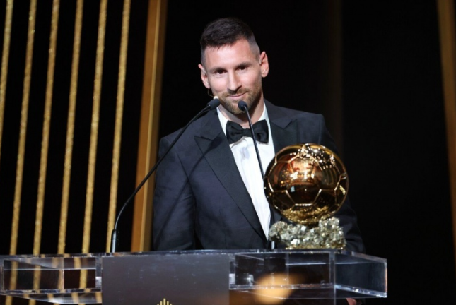 Martino Weighs in on Ballon d'Or Debate Messi vs Vinicius Junior